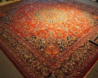 Vintage 10x10 rug in beautiful condition