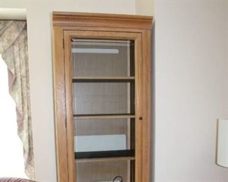 DISPLAY CABINET