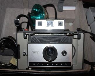 VINTAGE CAMERA