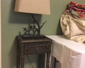 Crackle finish side table with bird themed lamp