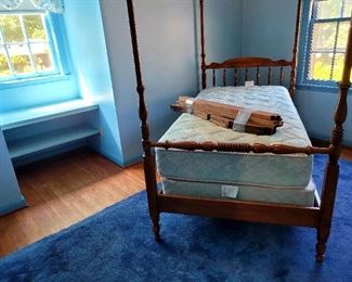 Vintage mahogany twin size canopy bed  #17