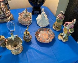 Nice lot of collectible figures, Dresden, Occupied Japan and more. 