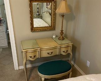 Vanity / makeup desk 