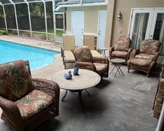 Nice set of outdoor furniture, swivel rockers 