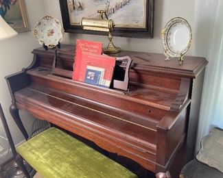 Upright piano (Kohler)