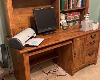 Computer Desk with Hutch & Desktop Computer