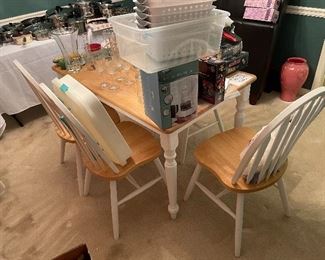 dining table & chairs