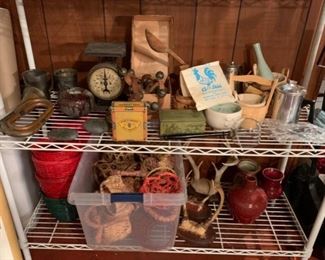 Antiques, vintage items, baskets, taxidermy horns