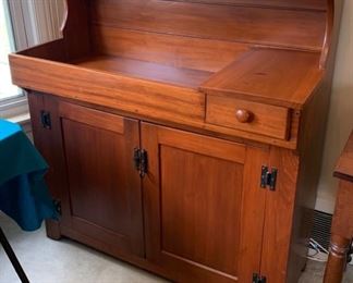 Amazing restored Antique Shaker Dry Sink in excellent condition... absolutely beautiful 1800s piece. Measures 42" wide, 45" tall and 19" deep