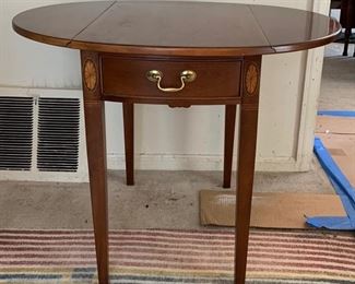 Antique Hammary Inlaid Pembroke End Table in gorgeous excellent condition. Measures 35" wide with both leaves open, or 19" wide with both leaves dropped. 27" tall and 27" tall. 