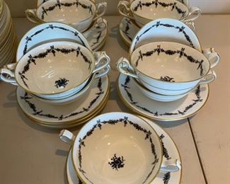 Royal Crown Derby "Silhouette"