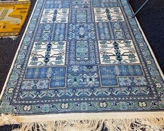 Oriental Rug - 3'11" x 7'3"