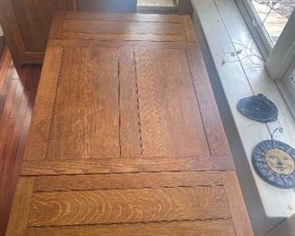 Breakfast Table (Collapsible) *** VERY Unique and SOLID***