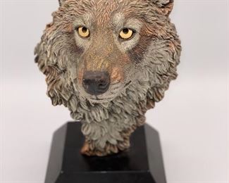 Legends Wolf Head art sculpture (78/750)