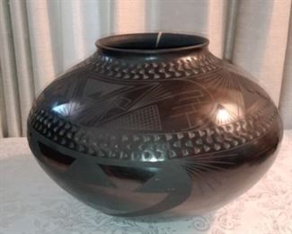 Large black pottery vase signed by Nicolas Quezada