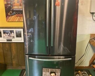 STAINLESS STEEL REFRIGERATER  SAMSUNG -0NLY 2 YEARS OLD 