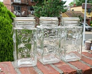 3 vintage jars