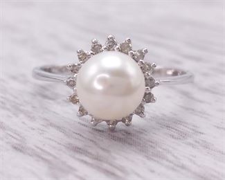 White Pearl and Diamond Halo Estate Ring in 14kt Gold
