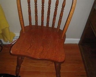 set of   4 oak Windsor chairs