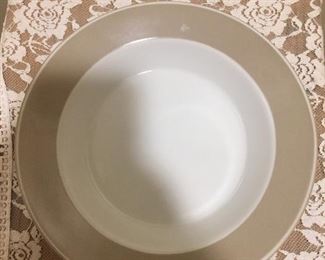 Adagio taupe was designed by Niels Refsagaard and features a wide taupe band on the rim. They are apart of the Concerto line and they were produced from 1986 to 1987. Rare and hard to find in any condition, these 3 vintage salad plates are unused and are in pristine condition.