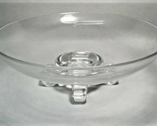 https://www.ebay.com/itm/114855392616 EL1004 STEUBEN CRYSTAL GLASS BOWL 10.5 IN DIAMETER Buy-It-Now $199.99