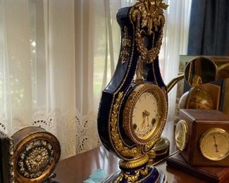 1995 FRANKLIN MINT “Marie Antoinette” VICTORIA & ALBERT Museum 8 Day Mantle Clock