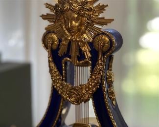 1995 FRANKLIN MINT “Marie Antoinette” VICTORIA & ALBERT Museum 8 Day Mantle Clock