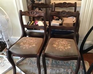 Set of 4 matching Chairs 