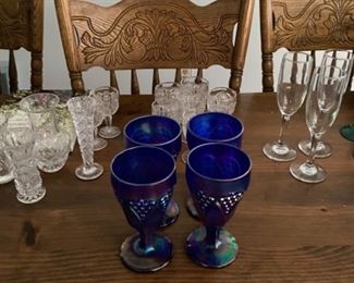 Goblets, crystal, vases, champagne flutes