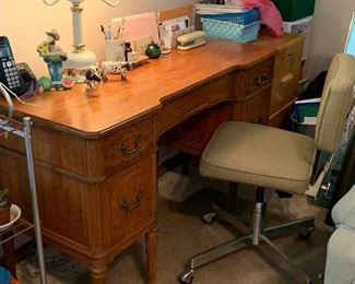 Vintage wood desk, excellent condition