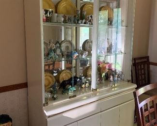 Vintage China cabinet, excellent condition