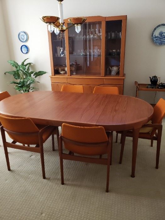 Table and Chairs SOLD. HUTCH STILL AVAILABLE