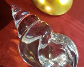 St Louis France Shell Paperweight