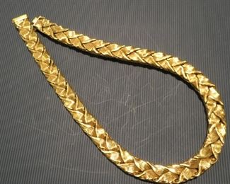 Basket weave necklace 171 grams18k gold, Made in Germany.