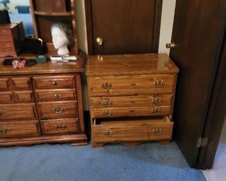 3 DRAWER CHEST