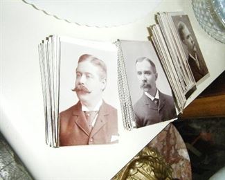 I think the photos are of St, Paul big wigs.