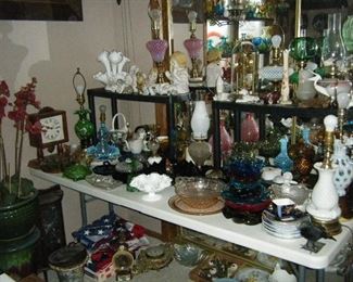 First day firm on price .Day two 20% off last day 1/2 off every thing .We talked about a $10.00 bag sale as well .All must go.