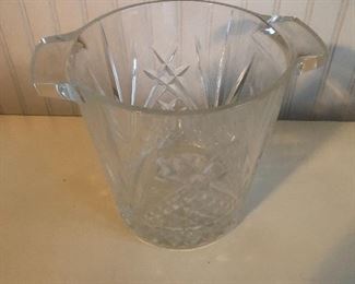 Crystal ice bucket 