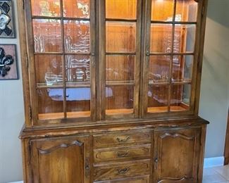 Ethan Allen Lighted China Cabinet. 88 " tall x 68" wide x 20" deep. Matches Dining Table.