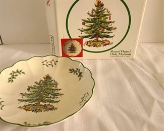 Spode Christmas Tree Round Fluted 8" Dish