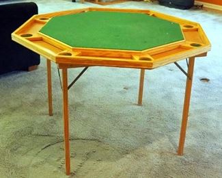 Felt Lined Folding Poker Table, 30" x 45" Round