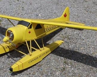 79 - Yellow Canadian Mist plane 4'9" x 7'
