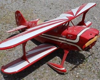 80 - Classic Pitts Special red & white plane 6' x 5'8"

