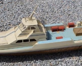 93 - Wood speed boat model 53 x 11 1/2
