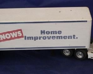 137 - Lowe's Semi-Truck
