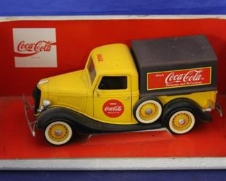 303 - Solido Coca - Cola Ford V8 delivery truck
