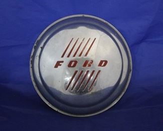346 - Vintage Ford hubcap - 10" round
