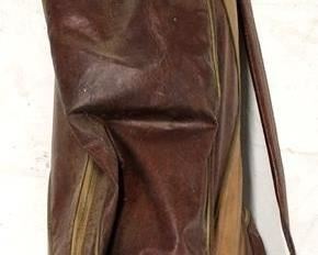 625 - Vintage leather golf bag 35" tall
