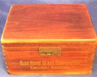 701 - Blue Ridge Glass Co samples box
