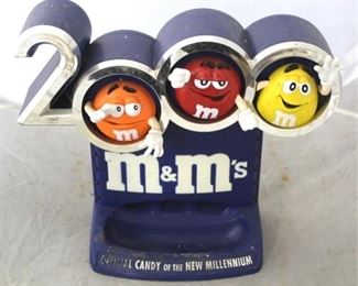 727 - M & Ms 2000 candy dispenser
